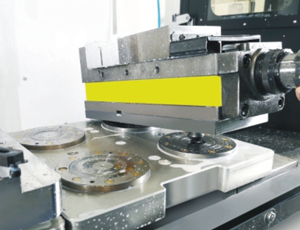 ��㶨λ����ϻ�е��ǯ����